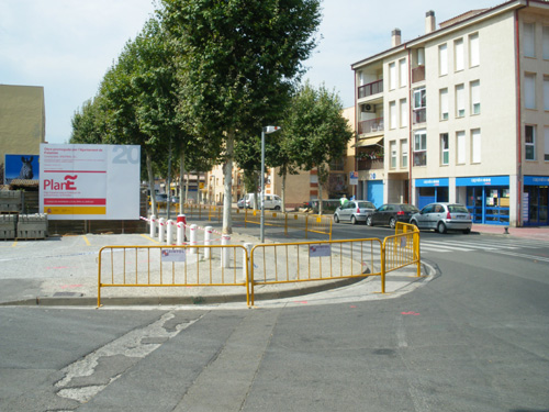 Preparatius de les obres del giratori d'avinguda de Catalunya/Carmel, avui.