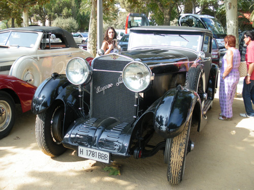 Un dels cotxes de la caravana, aquesta tarda al passeig del Mar.