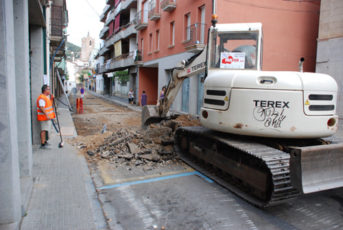 Obres al carrer de la Rutlla, a Calonge.