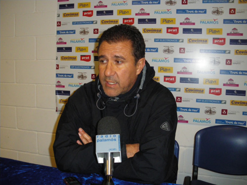 Quique Yagüe, entrenador del Palamós CF.