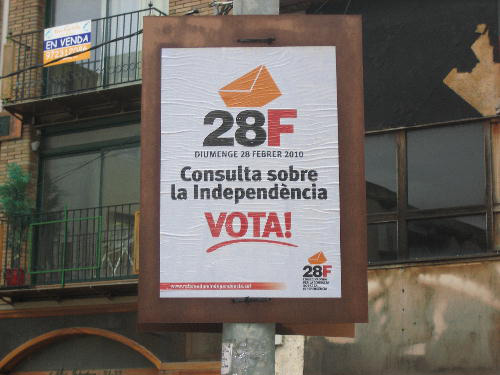 Cartell anunciador del referèndum del 28-F a Palamós.
