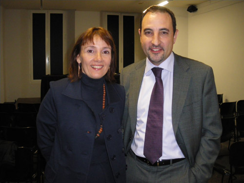 Ramon Espadalé i la regidora de CiU, Isabel Ruiz, divendres a Palamós.