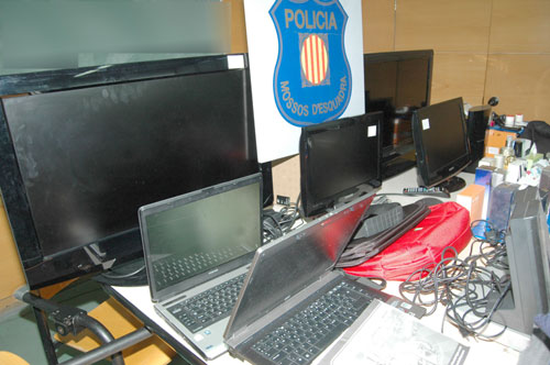 Imatge d'una part del material intervingut als detinguts.