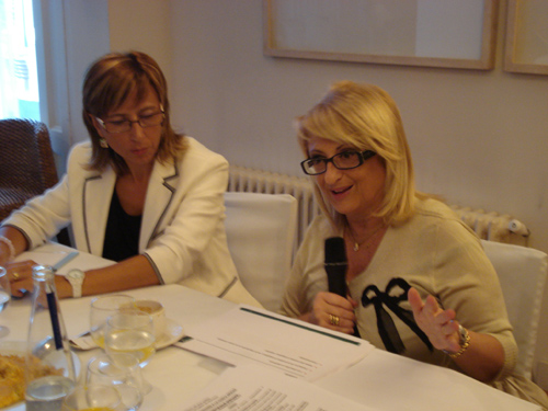 Maite Costa, avui, amb l'alcaldessa de Palamós, Teresa Ferrés.