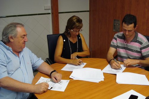 Bachiller, Ferrés i Arnall, avui durant la firma del conveni.