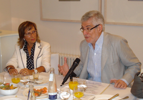 López Burniol, avui a Palamós, al costat de l'alcaldessa, Teresa Ferrés.
