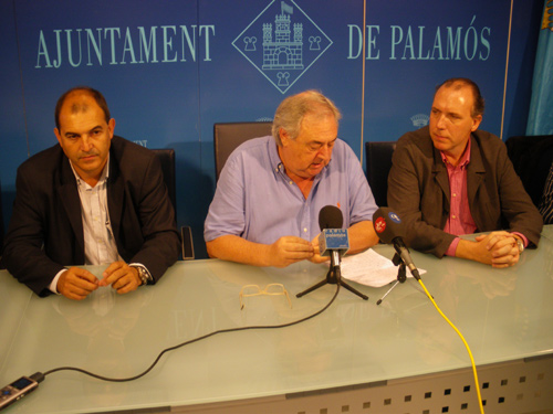 Alfons Bartolomé, a la dreta, durant la roda de premsa que CdP va fer ahir.