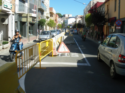 La zona de gir per entrar a l'aparcament de l'Arbreda.
