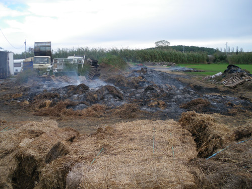 La zona de l'incendi, aquest migdia.