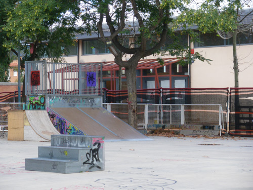 Imatge d'avui de l'Skate Parc de la plaça del Suro.