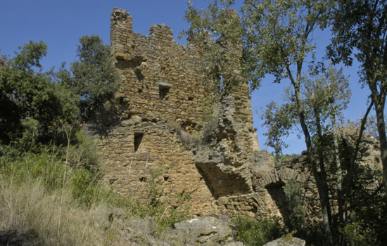 Les restes del castell de Vila-romà.
