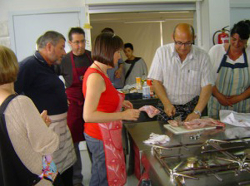 El curs ensenyarà a fer receptes econòmiques.