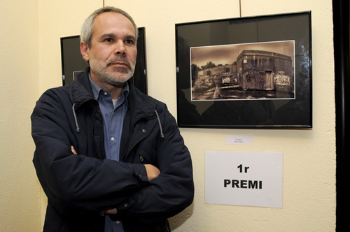 Manel Gómez, amb la foto guanyadora.