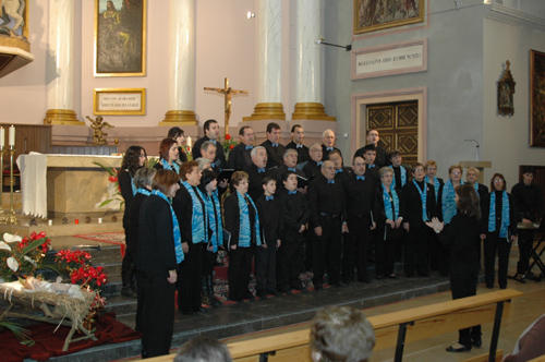 La Coral El Progrés de Palamós va ser l'amfitriona de la trobada de corals.