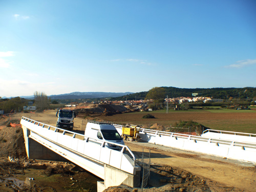 Avui s'enderroca el pont elevat de l'accés nord a Palamós.