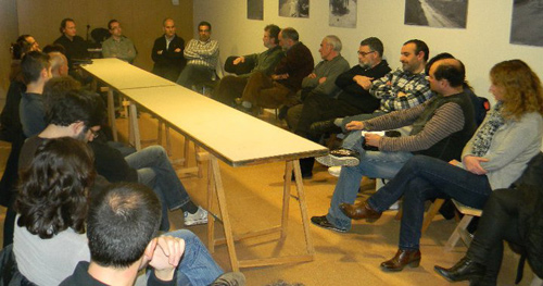Un acte del 'Volem saber la teva opinió', al nucli de Sant Joan.