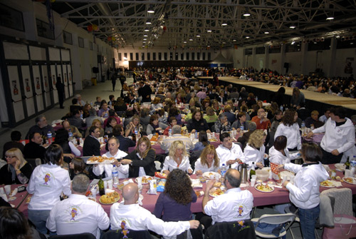 El sopar de presentació del Carnaval de Palamós 2010. ( Fotografia cedida per Josep Lois).