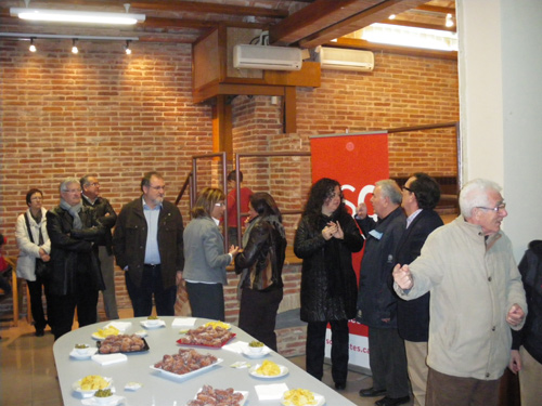 L'acte d'inauguració de la seu electoral del PSC a Palamós, ahir a la tarda.