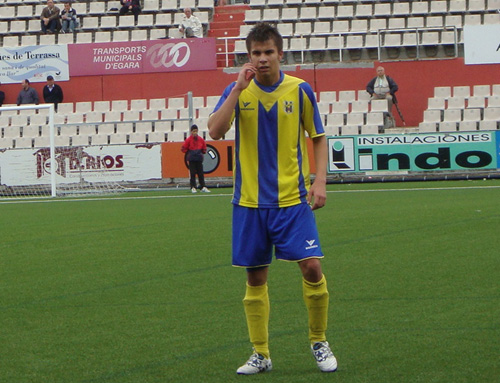 Àlex Torrent, que ahir va jugar uns minuts, en una imatge del partit de la primera volta. (Foto: Sergi Cortés).