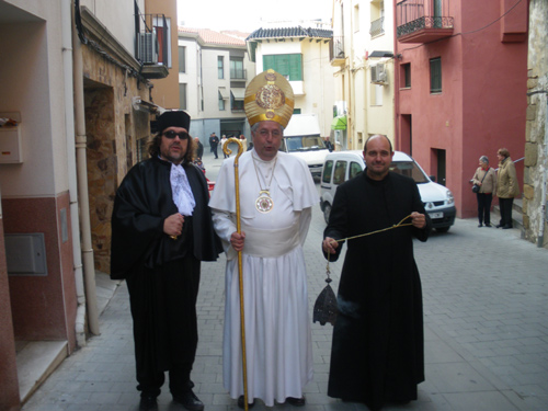 El Papa i dos membres del seu seguici, arribats avui mateix a Palamós.