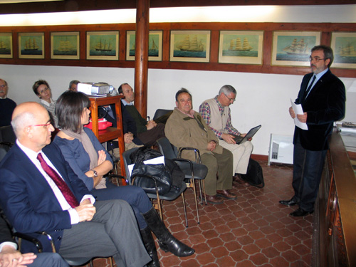 Joan Roches, a la dreta, en un acte del Fòrum Social del Litoral Gironí.