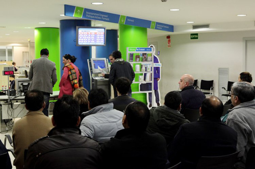 Activitat en una Oficina de Treball de la Generalitat.