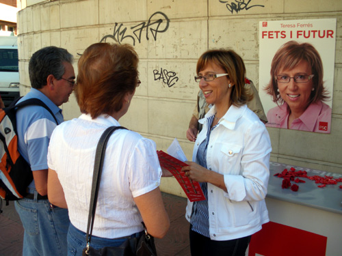 Teresa Ferrés, aquest matí al mercat de Palamós.