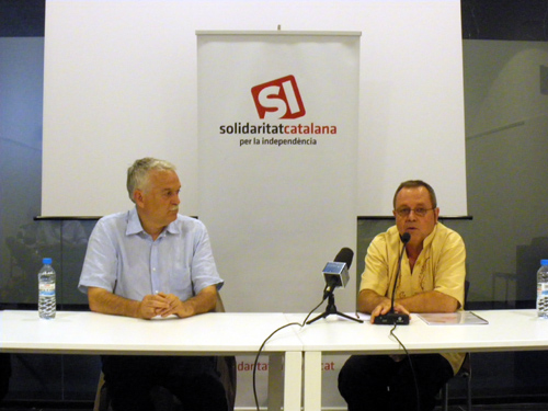 Toni Strubell i David Sempau, ahir a la biblioteca municipal.