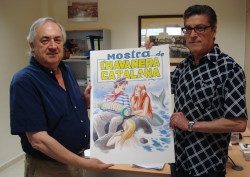 Albert Roca lliura el cartell al regidor de Turisme, Antoni Bachiller.