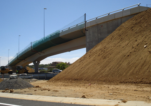 Demà s'obrirà el pont que dóna accés al barri de Pla d'es Pla.
