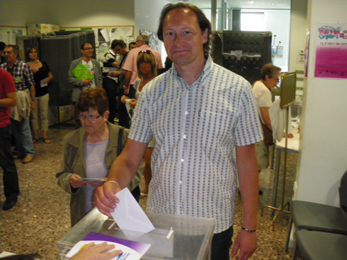 Dani Reixach ha votat al col·legi electoral del Punt Jove de Palamós.