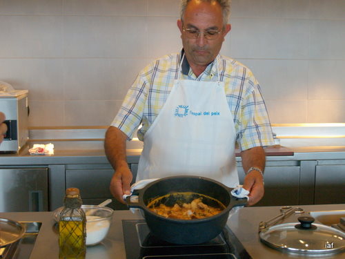 Florià Pi, cuinant aquest matí a l'Espai del Peix.
