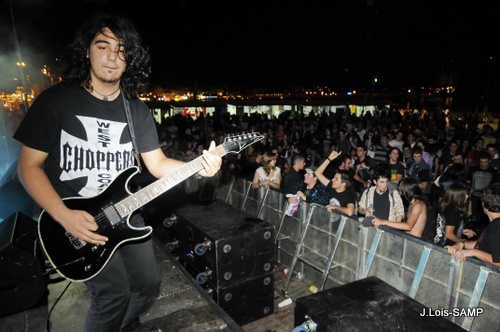 Actuació musical al recinte de barraques, en una imatge d'arxiu. (Foto: Josep Lois).