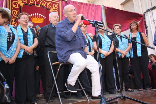 El dissenyador Toni Miró va fer el pregó de Festa Major l'any 2009.