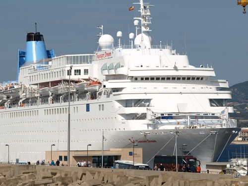 El Thomson Dream, en una anterior estada a Palamós.