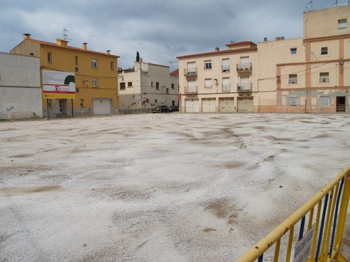 L'aparcament, aquest matí, a punt de ser reobert al públic.