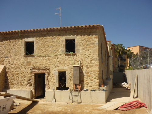 L'edifici de l'antic Mas Guàrdies.