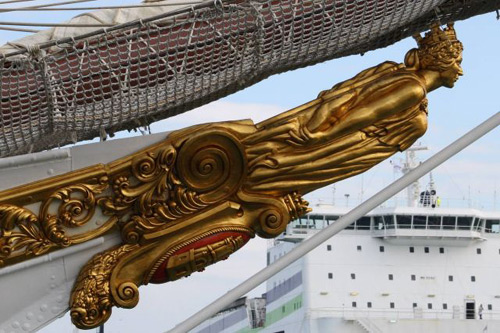 Mascaró de proa del vaixell Juan Sebastián Elcano. (Foto: J.A. Fernández López).