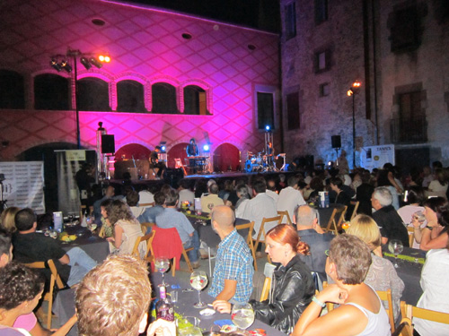 Concert d'Asstrio i tast de gin-tònic, diumenge passat a Interludi.