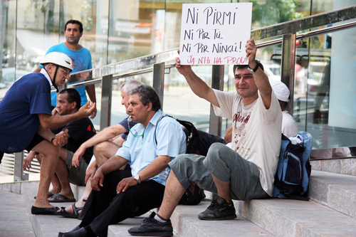 Manifestants contra la retalla del PIRMI. (Foto: Marina López-ACN-Ara.cat).