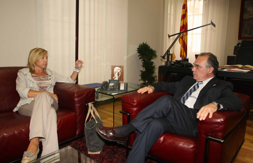 Instantània de la reunió d'ahir de Jaume Torramadé i Joana Ortega. (Foto: Pere Duran).