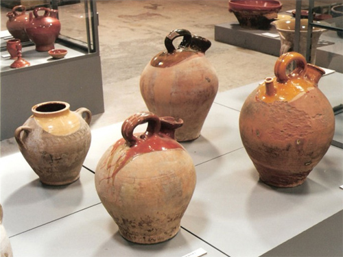 Exposició al Museu Terracotta de La Bisbal d'Empordà.
