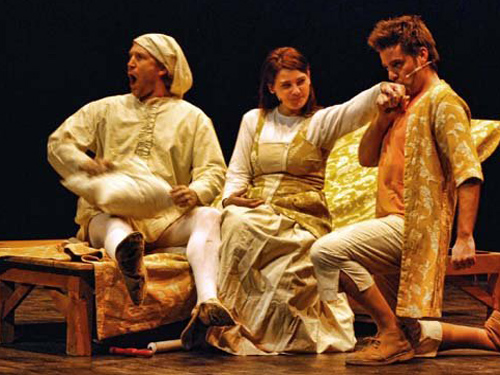 Festuc Teatre actua avui a la festa dels Masos de Pals.