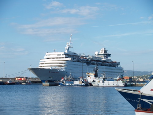 El Thomson Destiny ha fet la seva última visita de l'any a Palamós.