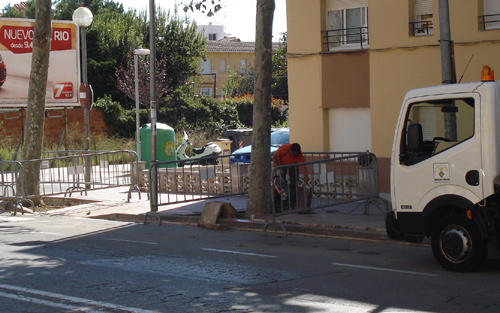 Avui s'ha començat a treballar en les voreres de l'avinguda de Catalunya.