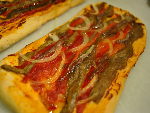 La coca de recapte amb escalivada és un dels plats de l'activitat 'Pla a taula'.