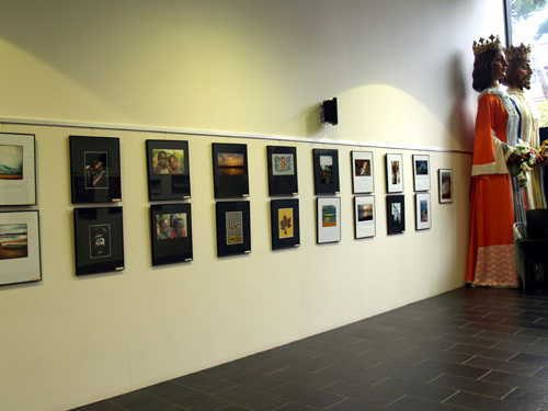 L'exposició està formada per fotos dels socis de l'entitat.