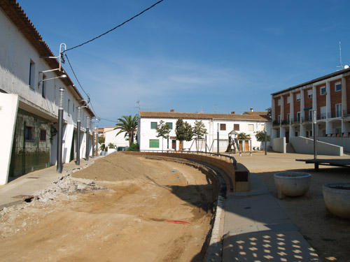 La Plaça de Pere el Gran s'obrirà al trànsit la propera setmana.