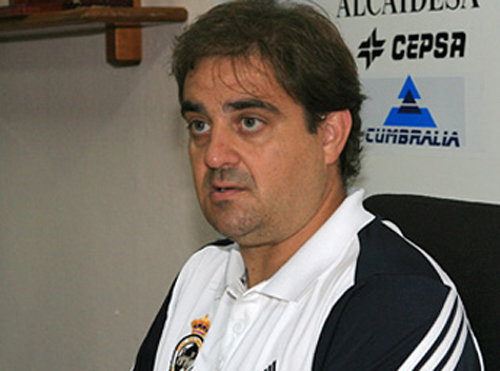 Eduardo Vílchez dirigirà diumenge el seu primer partit al Nou Estadi.