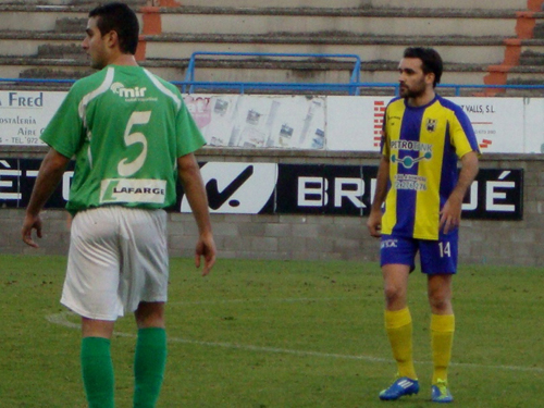 Javi Revert, en una acció del Palamós-Montcada de diumenge passat. (Foto: Sergi Cortés).